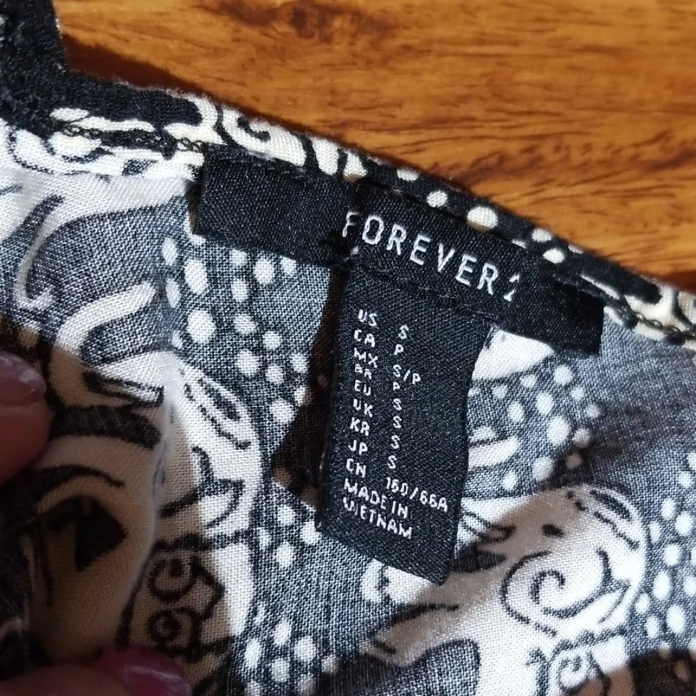 FOREVER 21 | Elephant Print V-Neck Breezy Romper Boho Festival Vacation | S‎